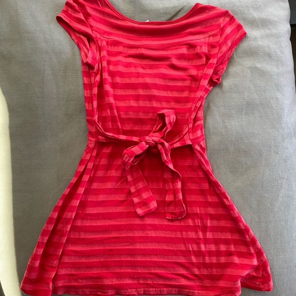 Lucy Love babydoll style top. - Picture 5 of 7